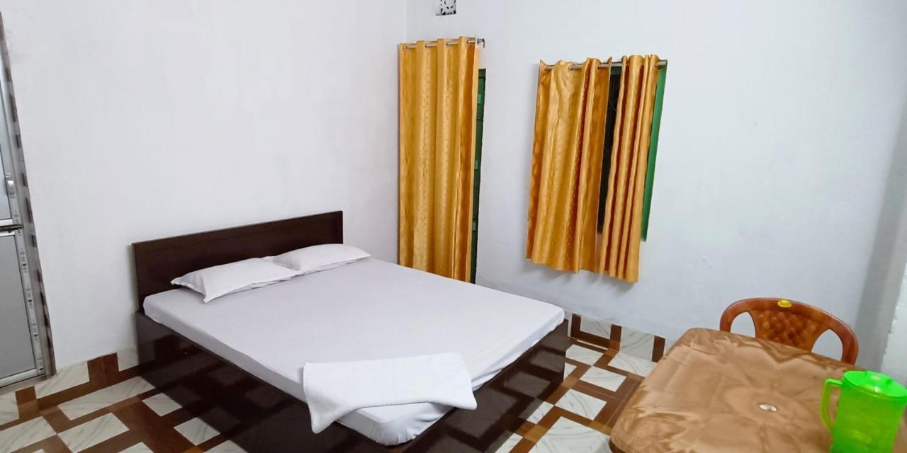 Bagdogra Home Stay - Near Airport ภายนอก รูปภาพ