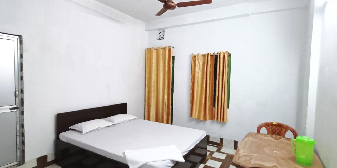 Bagdogra Home Stay - Near Airport ภายนอก รูปภาพ